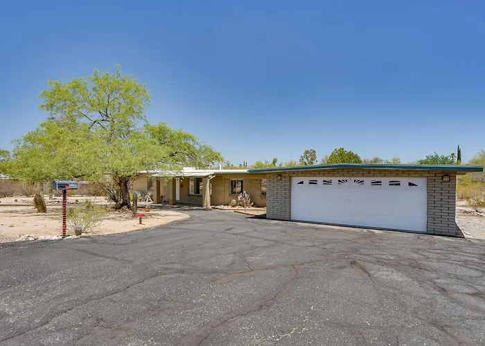 Holiday home Near Catalina Hiking Trails: Mtn-view W/ Pool Tucson