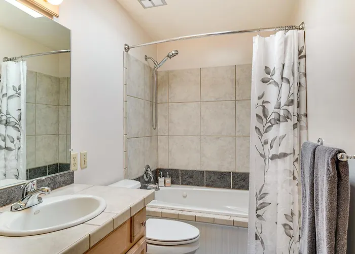 Near Catalina Hiking Trails: Mtn-view W/ Pool Holiday home *