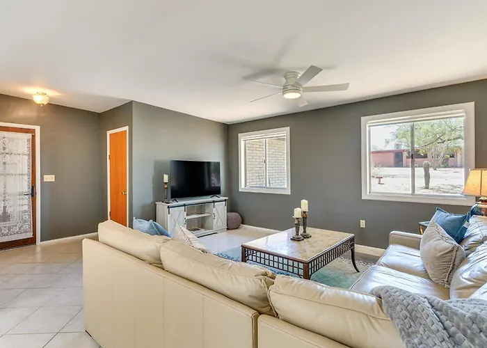 Near Catalina Hiking Trails: Mtn-view W/ Pool Holiday home Tucson